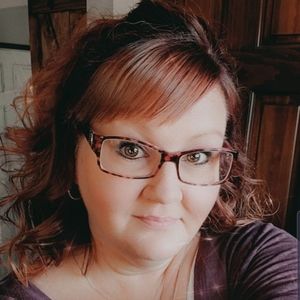 Meet your Posher, Carla